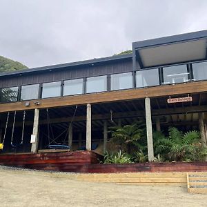 Villa Kais Retreat Punakaiki Exterior photo