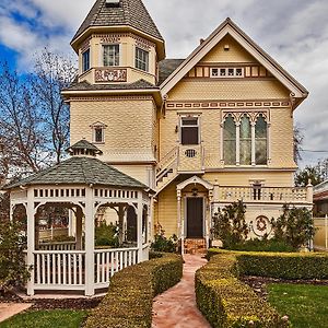 Victorian Mansion Bed And Breakfast Inn Los Alamos Exterior photo