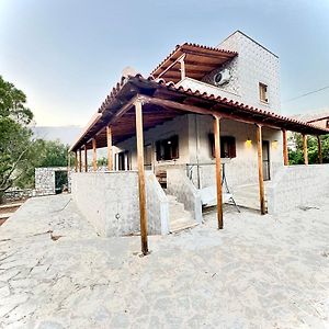 Villa Mani Spot In Almiro Kyparissos  Exterior photo