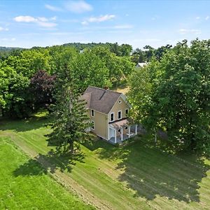 Villa Quintessential Upstate Ny Farmhouse Hudson Exterior photo