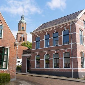 Ferienwohnung Sfeervol Verblijf In Oude Gemeentehuis Eenrum. Exterior photo