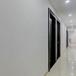 Hotel Oyo Flagship The Vindh Gorakhpur Exterior photo