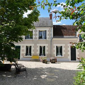 Bed and Breakfast Les Hirondelles Du Moulin Sassay Exterior photo