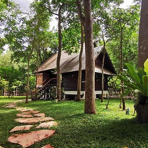 Villa Hom Klin Paa หอมกลิ่นป่า Kanchanaburi Exterior photo