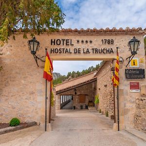 Hotel Hostal De La Trucha Villarluengo Exterior photo