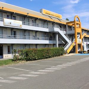 Hotel Premiere Classe St Quentin En Yvelines Elancourt Trappes Exterior photo