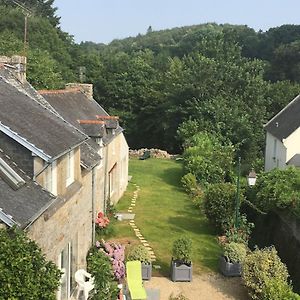 Villa Charmante Maison A Huelgoat Avec Terrasse Et Jardin Exterior photo