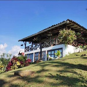 Bed and Breakfast San Joaquin Campestre Belen de Umbria Exterior photo