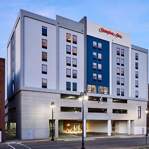 Hampton Inn Massillon Exterior photo