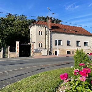 Bed and Breakfast Atelier St Jean Montluçon Exterior photo