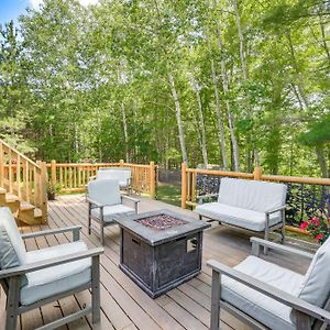 Villa Pembine Cabin With Expansive Yard, Fire Pit And Grill! Miscauno Island Exterior photo