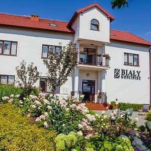 Hotel Bialy Gosciniec Ciechanów Exterior photo