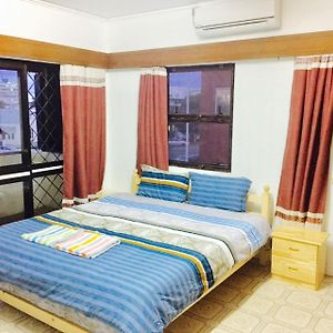 King Sized Bedroom-In Suva Centre Exterior photo