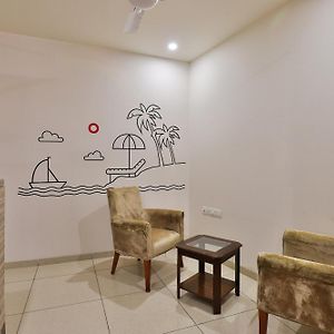 Hotel Collection O Kia Residency Ahmedabad Exterior photo