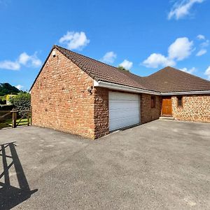 Villa Meadow View Ubley Exterior photo