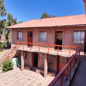 Enchanted Lodge Taquile Island Huillanopampa Exterior photo