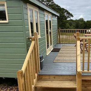 Villa Arcadia Shepherds Hut Ashwater Exterior photo