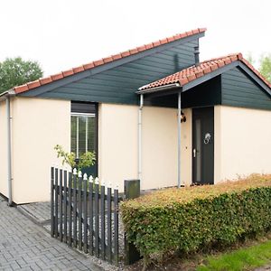 Villa Premium Bungalow 4 Persons Zevenhuizen  Exterior photo