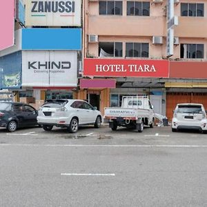 Hotel Tiara Chukai Exterior photo