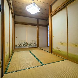 Ferienwohnung Tatami House 3Minutes From Keisei Usui Station 35Minutes From Narita Airport 52 Minutes From Asakusa 50 Minutes From Oshiage 75Minutes From Ginza Sakura  Exterior photo