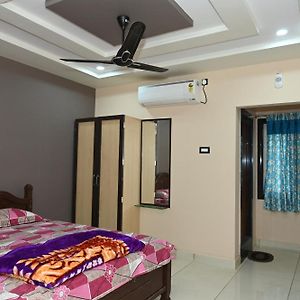 Hotel Sri Devi Grand Samalkot Exterior photo