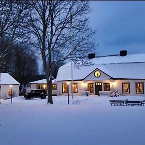 Hotel Bergby Herrgard Grisslehamn Exterior photo