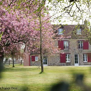 Villa Maison Normande Renovee Avec Grand Jardin, Ideale Pour Famille, Proche Lac Et Randonnees - Fr-1-497-143 Menil-Gondouin Exterior photo