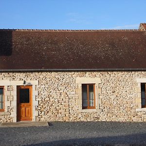 Villa Charmant Gite En Brenne Avec Jardin, Piscine Partagee Et Proximite Sentiers De Randonnee - Fr-1-591-99 Prissac Exterior photo