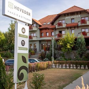 Hotel Pensiunea Heveder Praid Exterior photo