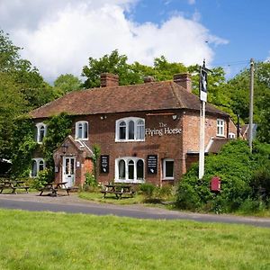 The Flying Horse Inn Boughton Aulph Exterior photo