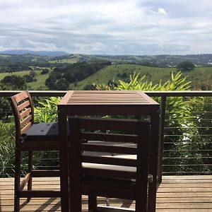 Villa Callemondah Studio With Stunning Views, In Bangalow And Byron Hinterland Exterior photo