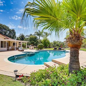 Outdoor Entertainment Space Luxe Escondido Villa! Exterior photo