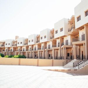 Villa Amwaj Al Khiran Chalet Exterior photo