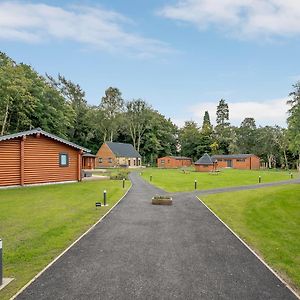 Gadgirth Estate Lodges Annbank Exterior photo