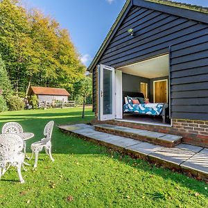 Villa Forest View Barn Balcombe Exterior photo