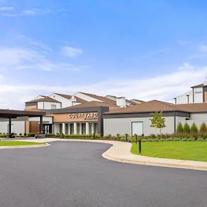 Hotel Courtyard By Marriott Detroit Livonia Exterior photo