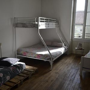 Bed and Breakfast Grande Chambre D'Hote Pour 4 A 5 Personnes Chef-Boutonne Exterior photo