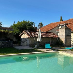 Villa Grande Maison Restauree Avec Piscine Privative, Au Coeur De La Campagne Du Perigord Vert - Fr-1-616-304 Saint-Paul-Lizonne Exterior photo