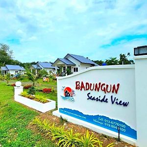 Villa Badungun Seaside View Kuala Penyu Exterior photo