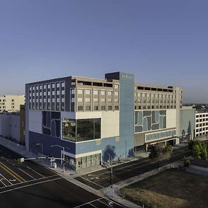 Hotel Hilton Buena Park Anaheim Exterior photo