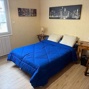 Bed and Breakfast Chambre D Hotes Chez Josiane Mayenne Exterior photo