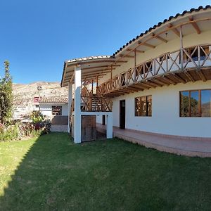 Bed and Breakfast Hostal Miramonti Urubamba Exterior photo