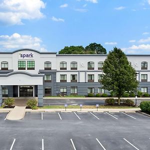 Hotel Spark By Hilton Lancaster Dutch Country Exterior photo