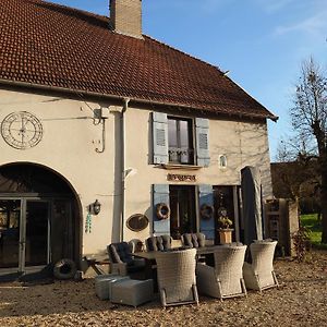 Bed and Breakfast Chambre D'Hotes Juste-Confortable Fleurey-les-Lavoncourt Exterior photo