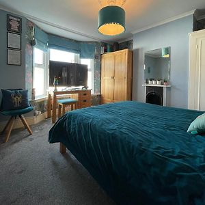 Double Room In Newhaven Town Centre With Own Tv Toast And Cereal Breakfast Near Trains & Ferry Tarring Neville Exterior photo