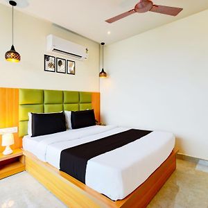 Hotel O Svs Suites Luxury Rooms Hyderabad Exterior photo