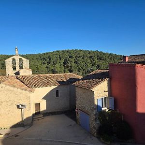 Hotel Charmante Maison Dans Le Luberon Vitrolles-en-Luberon Exterior photo