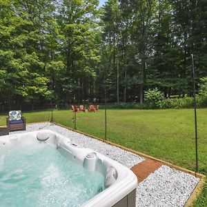 Family-Friendly Saugerties Home With Hot Tub And Games Exterior photo