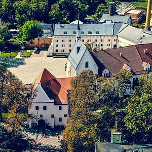 Aparthotel Zamek Piastowski W Raciborzu Exterior photo