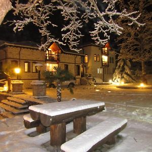 Hotel Парк - Хотел Макензен Mělník Exterior photo